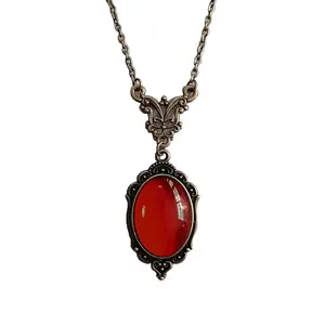 Vintage Red/Black Quartz Crystal Cameo Pendant Necklaces for Christmas