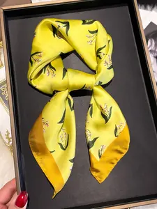 Fashionable Floral Print Square Scarf, Elegant Soft Comfortable Scarf for Women, Casual Versatile Scarf for Daily Wear, Perfect Gift for Women