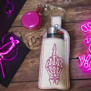 middle finger  lgt holder white with h pink