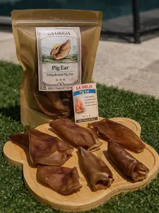 LA OREJA Loteria Treats La Oreja Cortada Pig Ear Slices Natural Dog Chew 100% Pig Ear Bite-sized Crunchy Texture Supports Dental Health