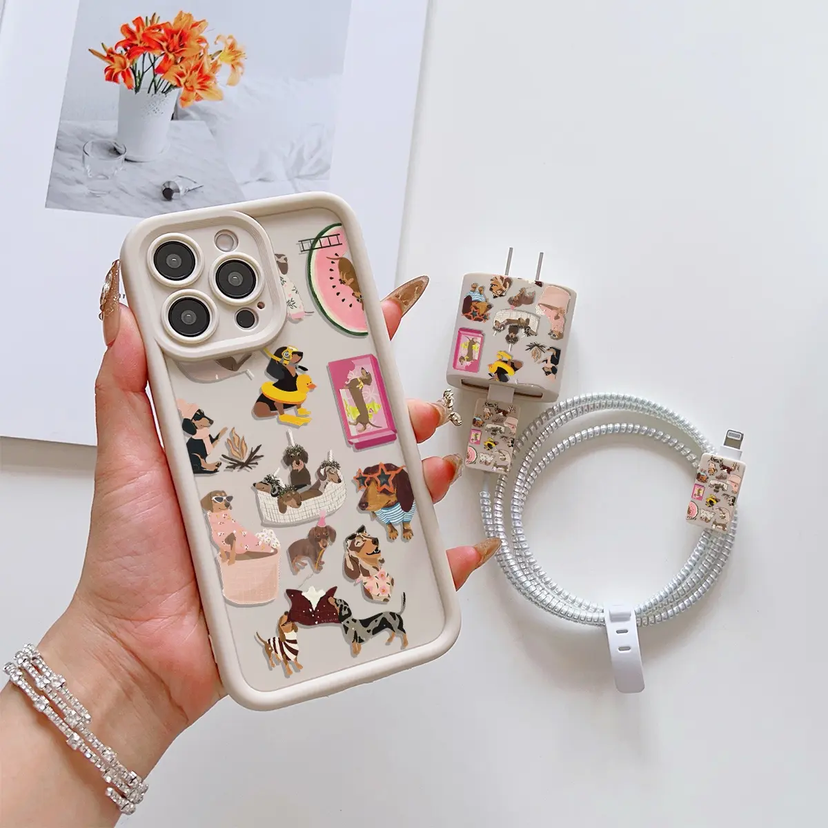 6 Piece Set Antique Animal Phone Case Pattern, Charger Head Cover ...