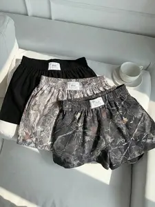 Women's Vintage Street Style Dried Branch Maple Leaf Camo Print and Solid Color Loose Sporty Shorts, Summer Casual Comfortable Daily Wear