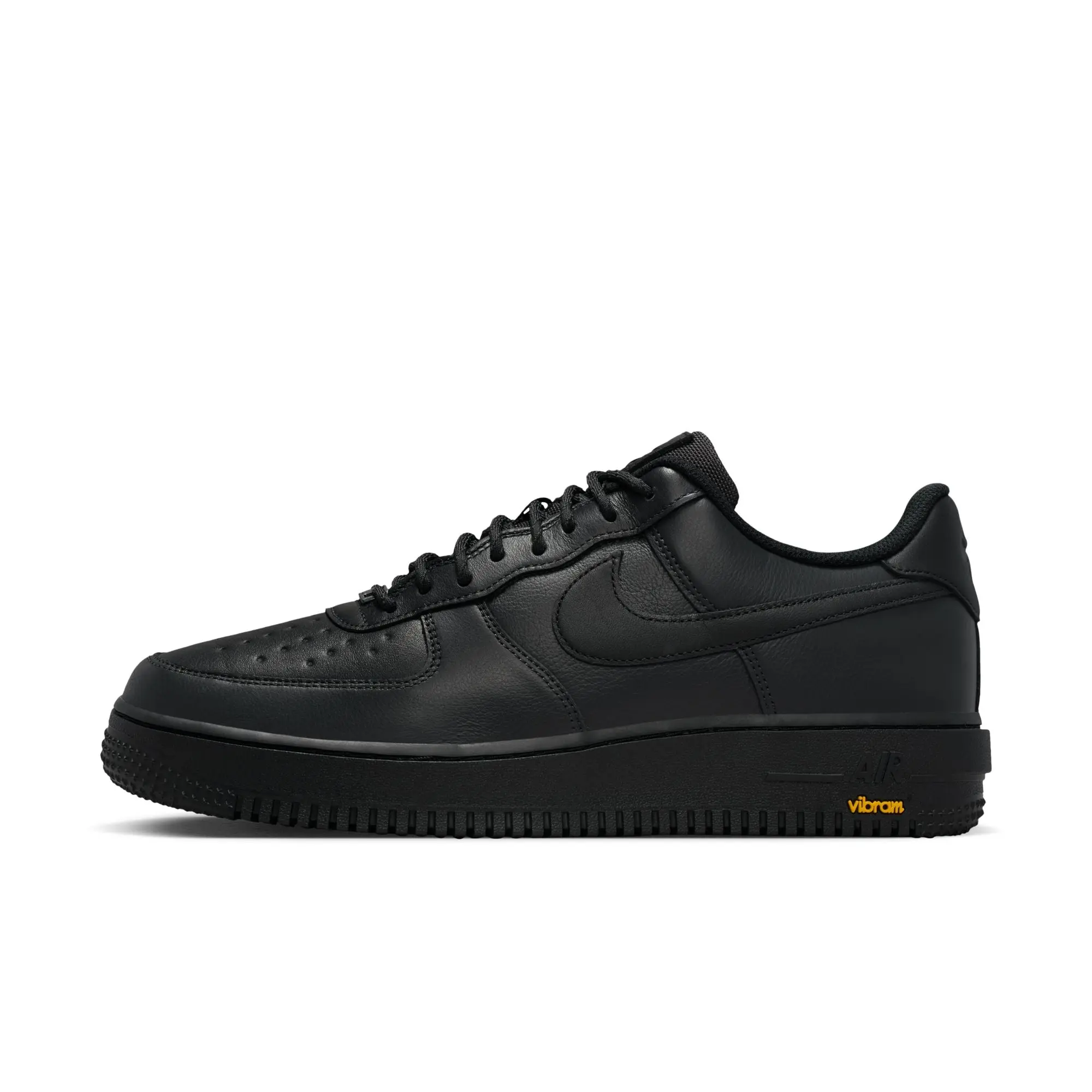 Men's Nike Air Force 1 GTX Casual Leather Sneaker, Durable Footwear for Daily Trainer Use