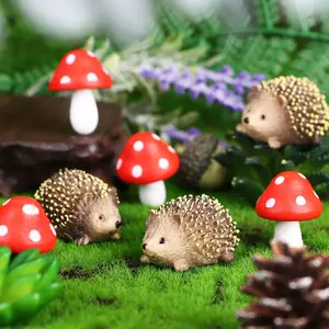 Fairy Garden Accessories Set, 6 Counts DIY Toy Resin Figures, Hedgehog & Mushroom Design, Ideal for Outdoor Decor & Creative Play