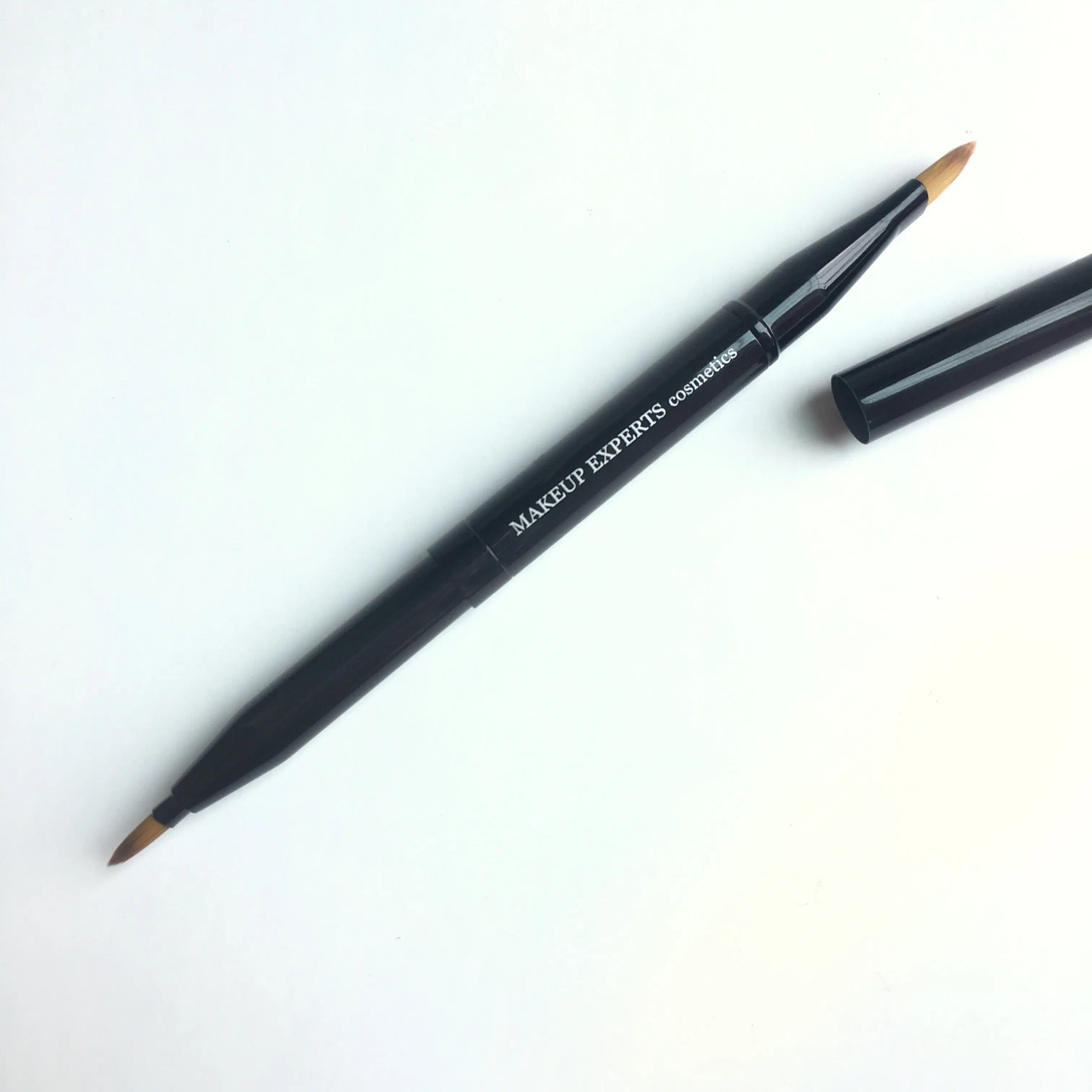 LIP SERVICE 2-Sided Retractable Lip Brush