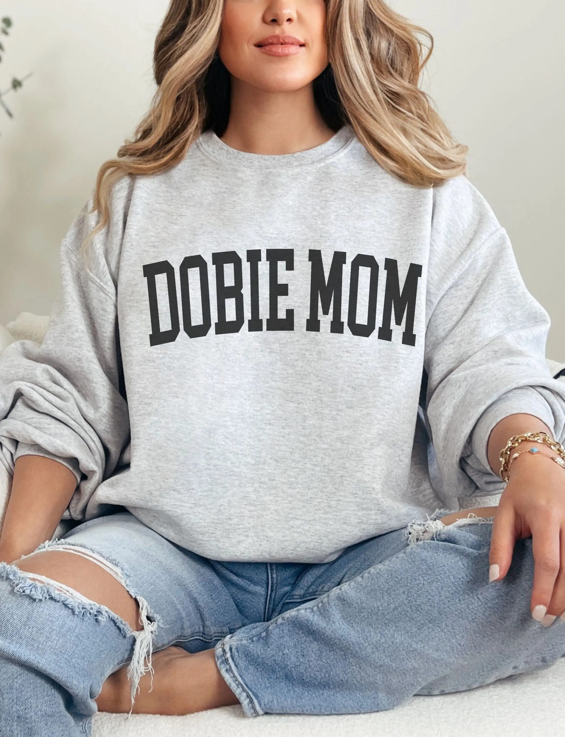 Dobie Mom Sweatshirt, Dobie Mama Shirt, Dog Mom Sweatshirt, Gift for Doberman Mom, Funny Doberman Owner Gift, Doberman Dog Mom Gifts
