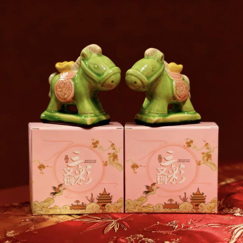 Handmade Chinese-Style Ceramic Green Horse Figurine - Wizard of Oz Lucky Art Desktop Decor