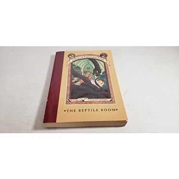 USED Book - The Reptile Room (A Series of Unfortunate Events, Book 2) by Lemony Snicket (Paperback) - english