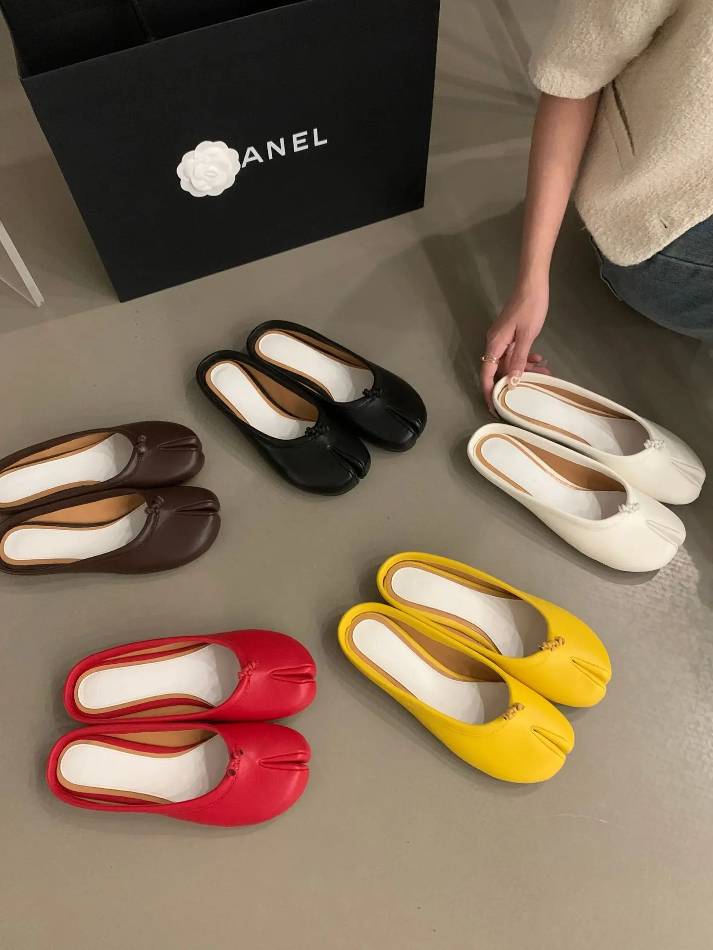 Women Tabi ballet flats comfortable everyday shoes