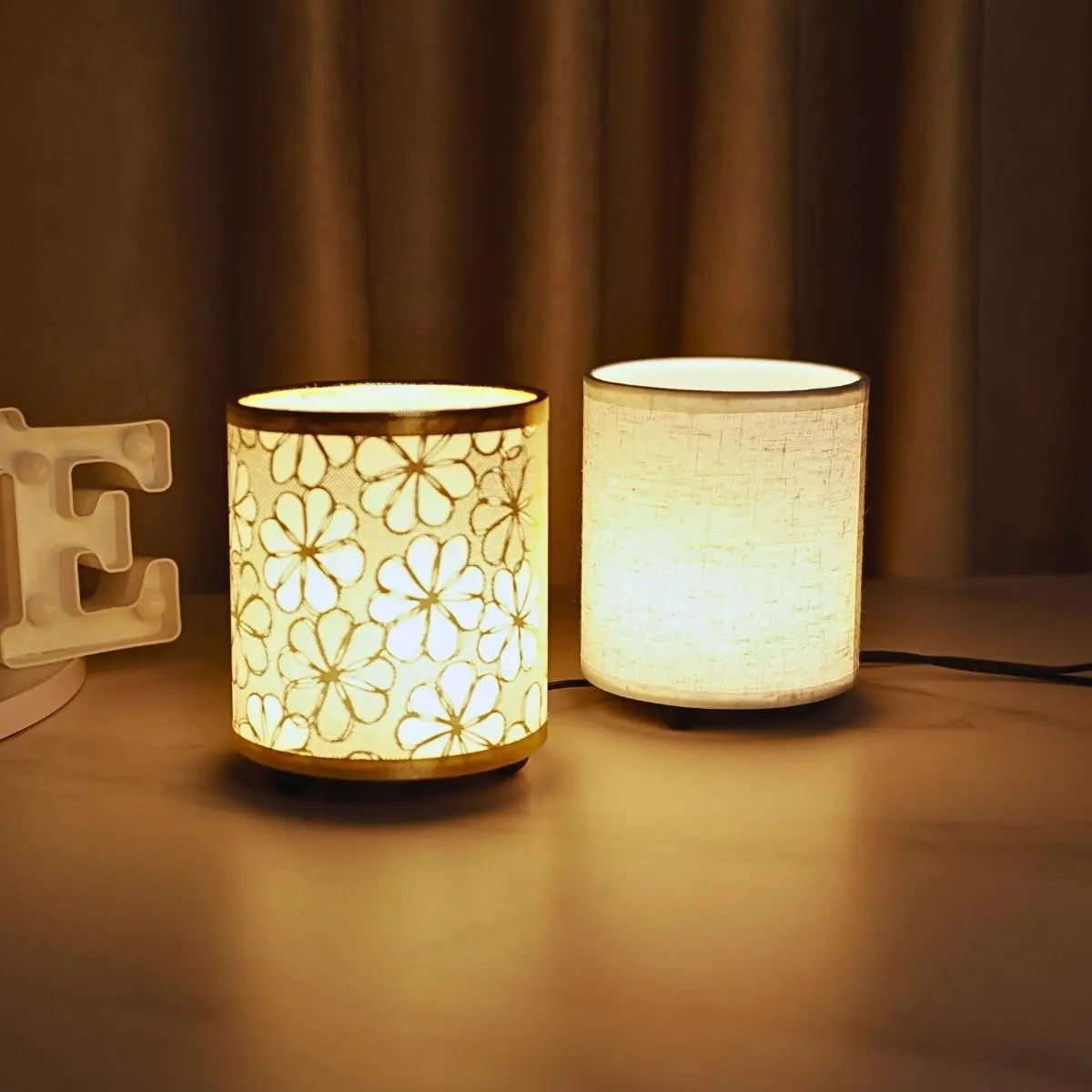 Vintage LED Table Lamp, Ambient Table Lamp, Flower Design Lamp, USB Rechargeable LED Night Light, LED Mood Light, LED Atmosphere Lamp, Decorative Desktop Lamp for Bedroom, Living Room, Home Decor, Indoor Decorative Light