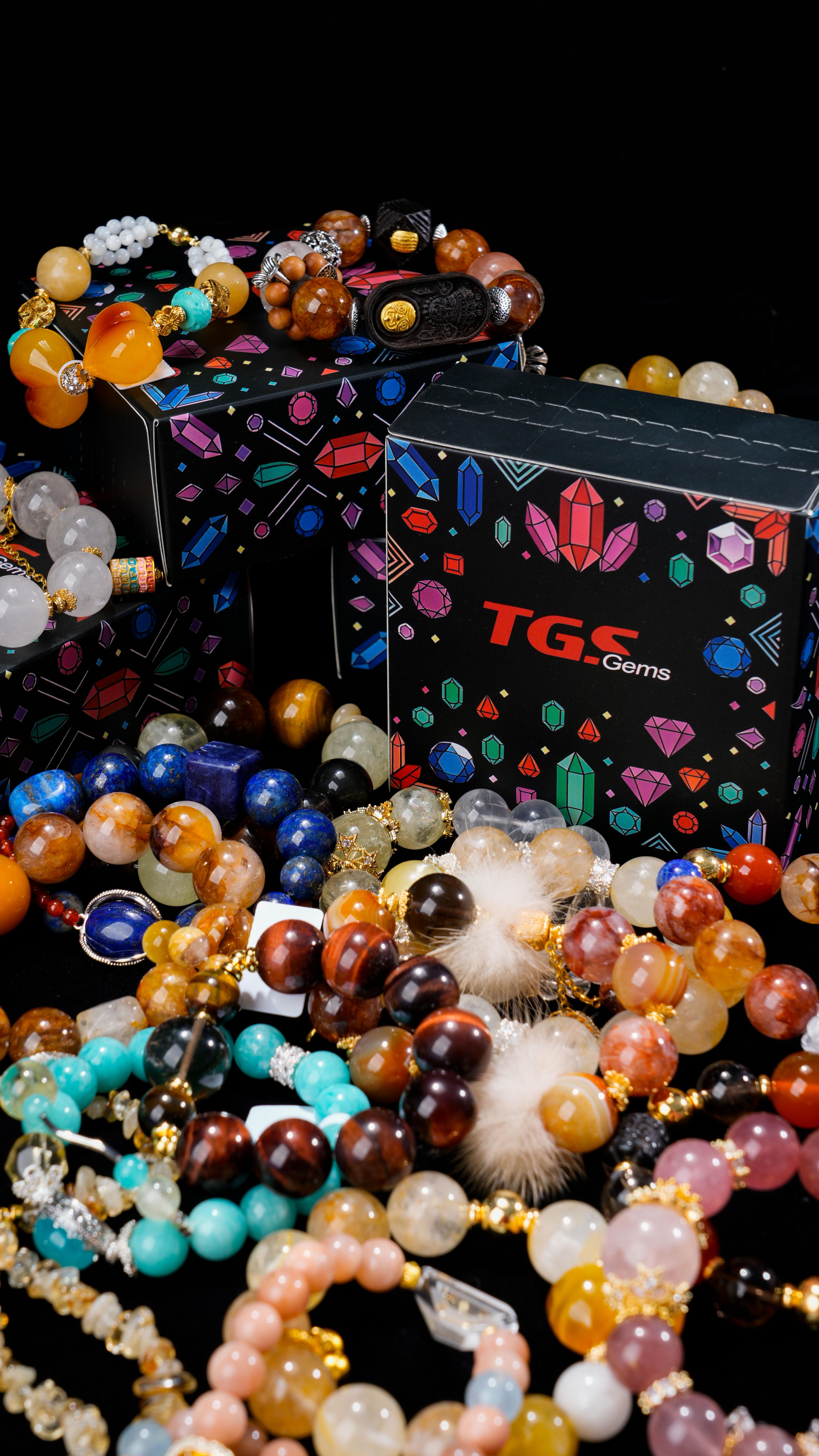 TGS Gems Crystal Jewelry Set with Red Leather Case and Friendship Tag Elegant Gift Box for Special Occasions TGS Gems Crystal Jewelry Set with Red Leather Case and Friendship Tag Elegant Gift Box for Special Occasions