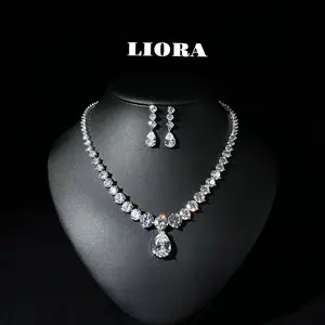 925 silver laboratory-developed gemstone set. Classic style / Suitable for any clothing / perfect gift