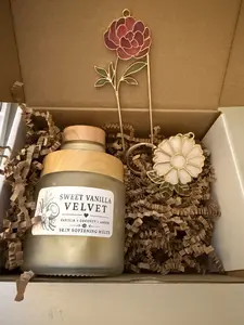 Floral-Themed Curated Gift – Custom Mix Aesthetic Gift Set