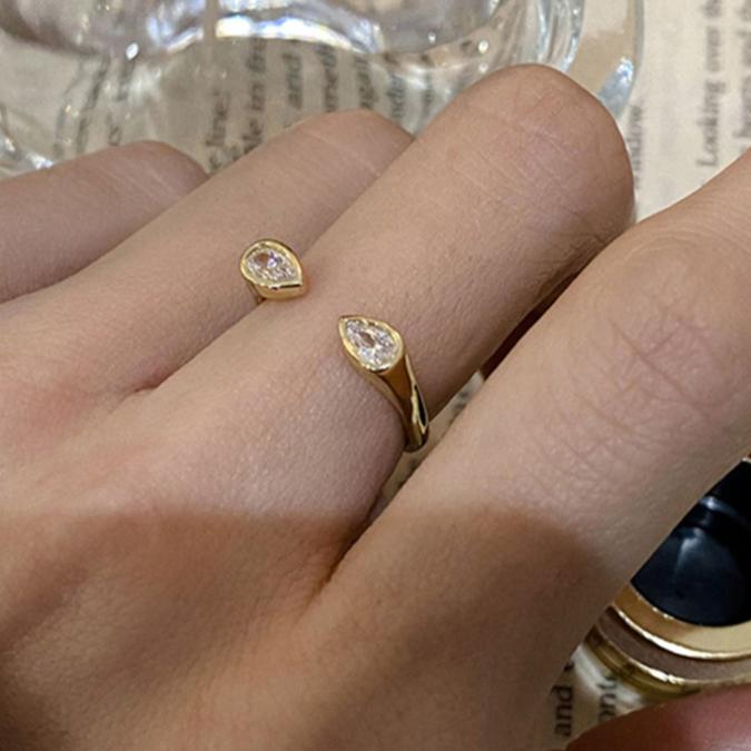 Minimalist Adjustable Open Ring for Women – Delicate Statement Band, Trendy Modern Jewelry