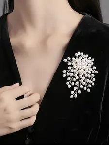 1 Piece Pearl Firework Brooch, Elegant and Graceful Corsage, Light Luxury High-end Pin for Decorating Suits, Sweaters, Overcoats, Ideal Gift for Valentine's Day, Weddings and Parties.