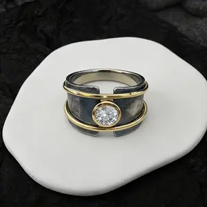 Bohemian style ring, two-tone inlaid with synthetic cubic zirconia, retro Western style, unisex fashionable and unique ring, suitable for holiday parties, dances, Christmas, Thanksgiving, everyday wear, weddings and engagements, gift.