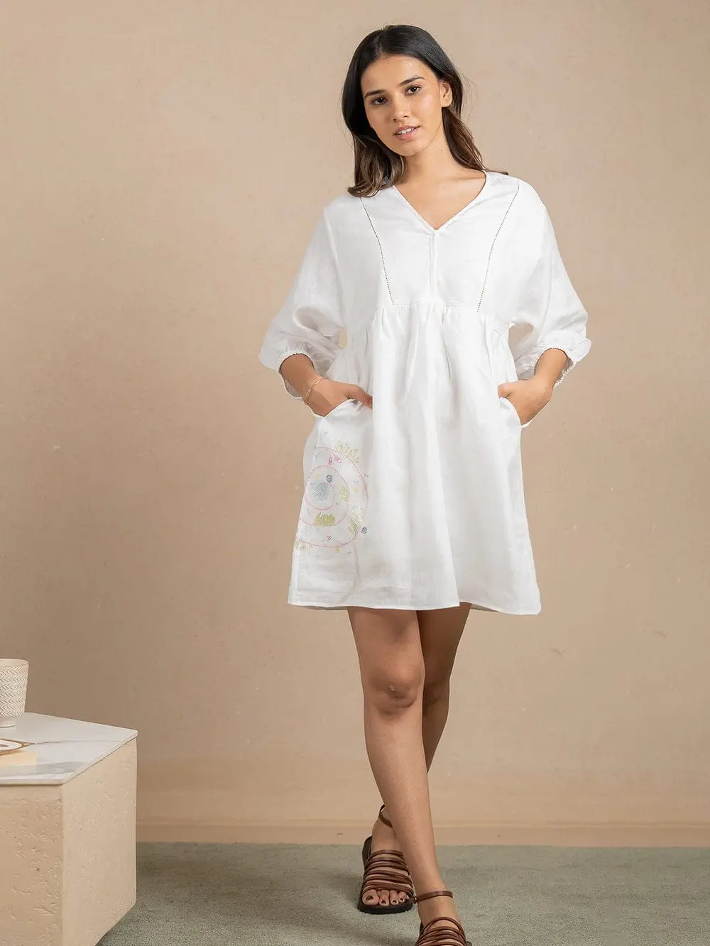 Linen Boxy Dress - Summer Wear with Pockets for Comfort & Style - Modern Silhouette for Various Occasions
