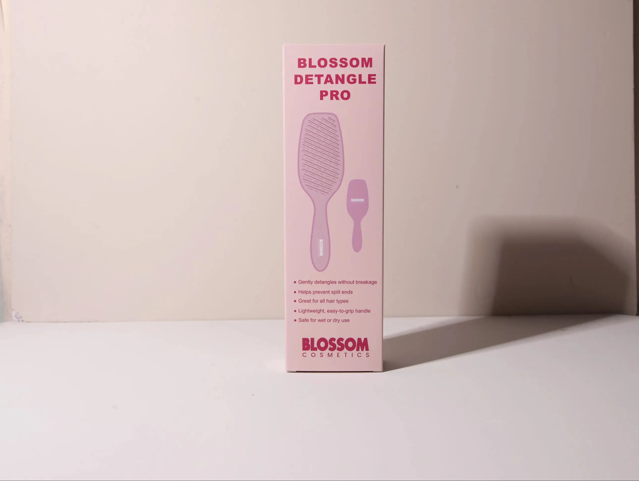Blossom Detangle Pro Brush – Effortless Detangling, Every Time!