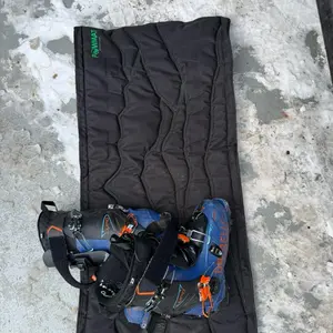 PopWMAT Ultimate Mat for Parking Lot Use Ideal for Skiing Snowboarding Dirt Biking Hiking and More Keeps Your Car Clean