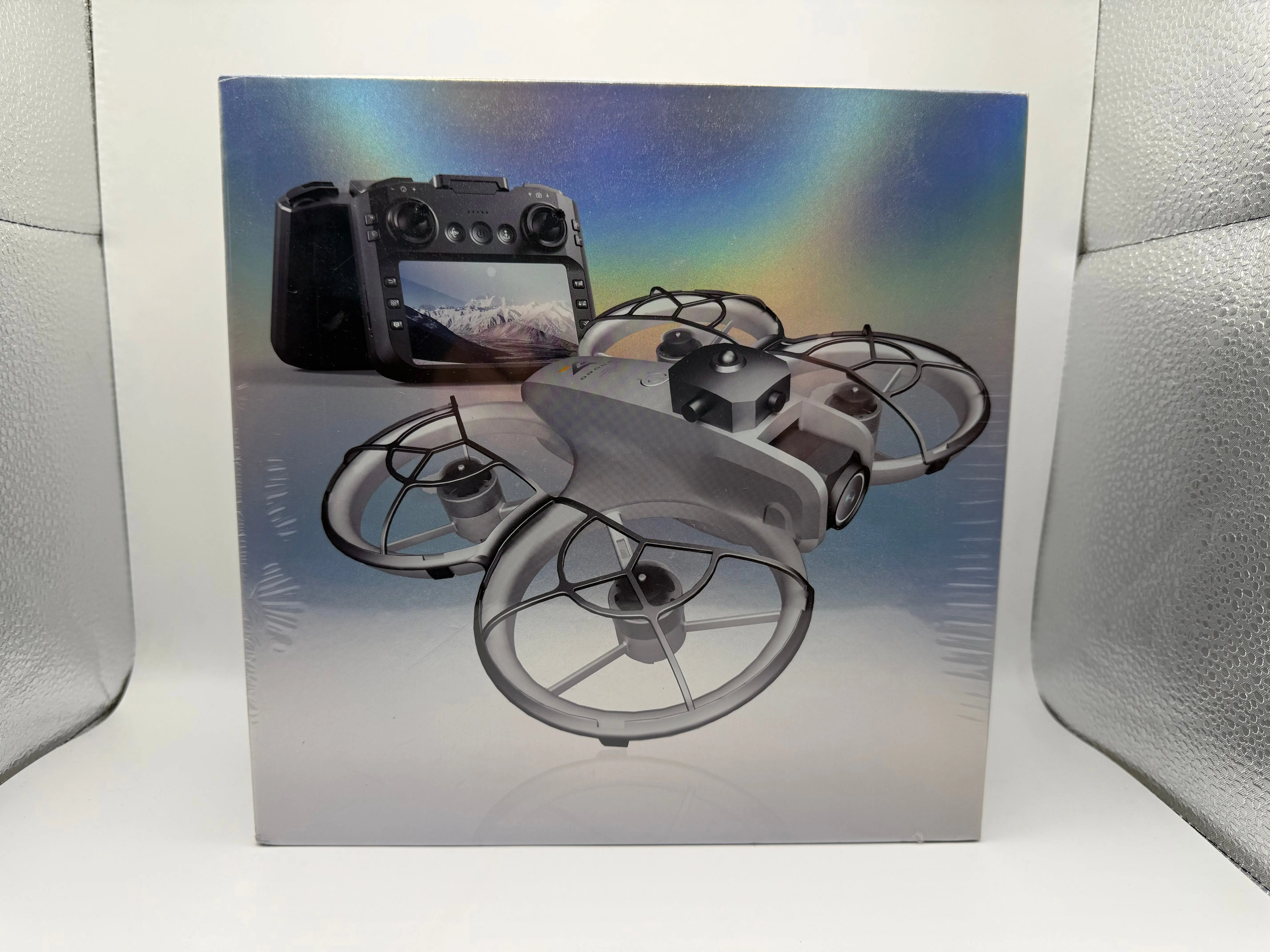 Qiloss Drone 008 with 4.3-Inch Screen Remote Control