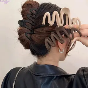 3Pcs Minimalist Matte Solid Color Wave Hair Claw Clips for Women & Girls, Strong Hold Styling Clips for Thick Hair, Trendy All-Match Hair Accessories for Daily Wear, Parties & Casual Hairstyling