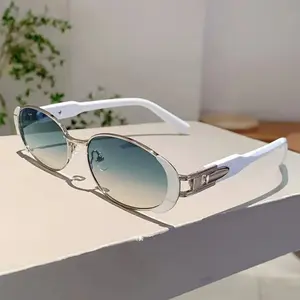 Retro Oval Full Frame Fashion Glasses for Women. Lightweight Plastic Frame, Multi‑Color Gradient Lenses