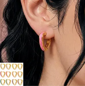 Fresh and fashionable sweet-colored drop-shaped heart earrings with a small, unique ins-style heart design, perfect as a gift for your girlfriend