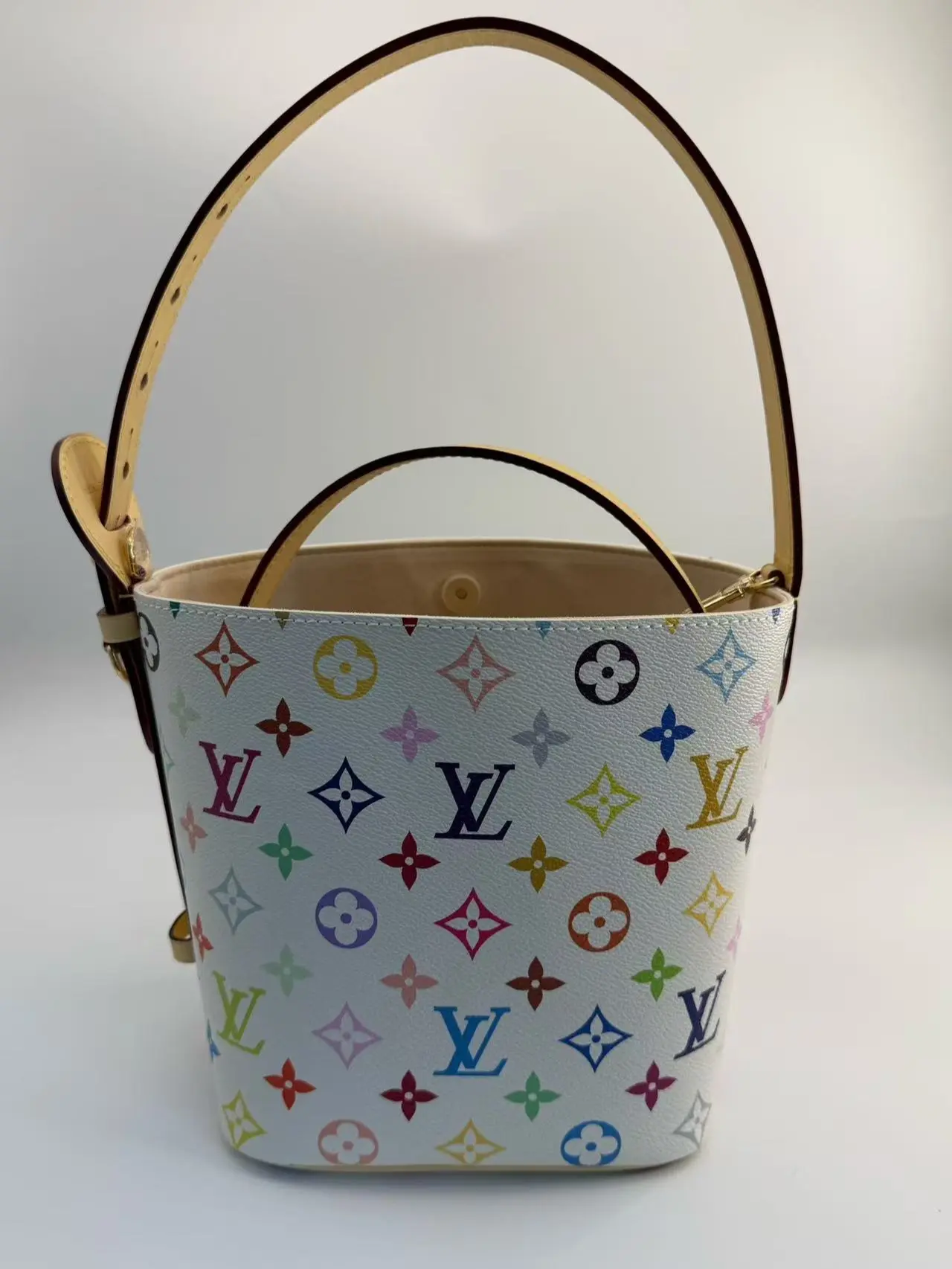 Pre-owned Louis Vuitton x Murakami All In BB White Bucket Bag Handbag, Fashionable Luxury Tote Bag, Fashionable Bucket Bag