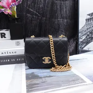 Pre-owned CHANEL leather Crossbody Bags Classic Flap MIni Black Calfskin Crossbody Bag T10252441
