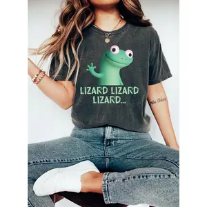 Lizard Lizard Lizard Meme T-Shirt, Viral Green Lizard Button Graphic Tee, Dopamine Hit Reptile Streetwear, Funny Repetitive Meme Shirt, TikTok Viral Lizard Smacker Top
