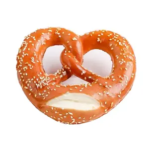 11.5cm 4.53inch Artificial Bread Heart Model, 1pcs Fake Bagel for Home Decor, Cake Shop Bakery Display, Photography Props, Realistic Food Simulation