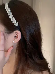 Elegant Rhinestone Square Hair Clip, Sparkling Diamond Design, Perfect Accessory for Special Occasions, Stylish Women's Jewelry Gift Idea