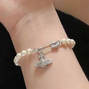 A luxurious hand polished Mosonite colored bracelet paired with colored zircon, sparkling Mosonite, and colored zircon. Master level aesthetic design. Excellent quality. Brilliant and radiant. High quality manual polishing