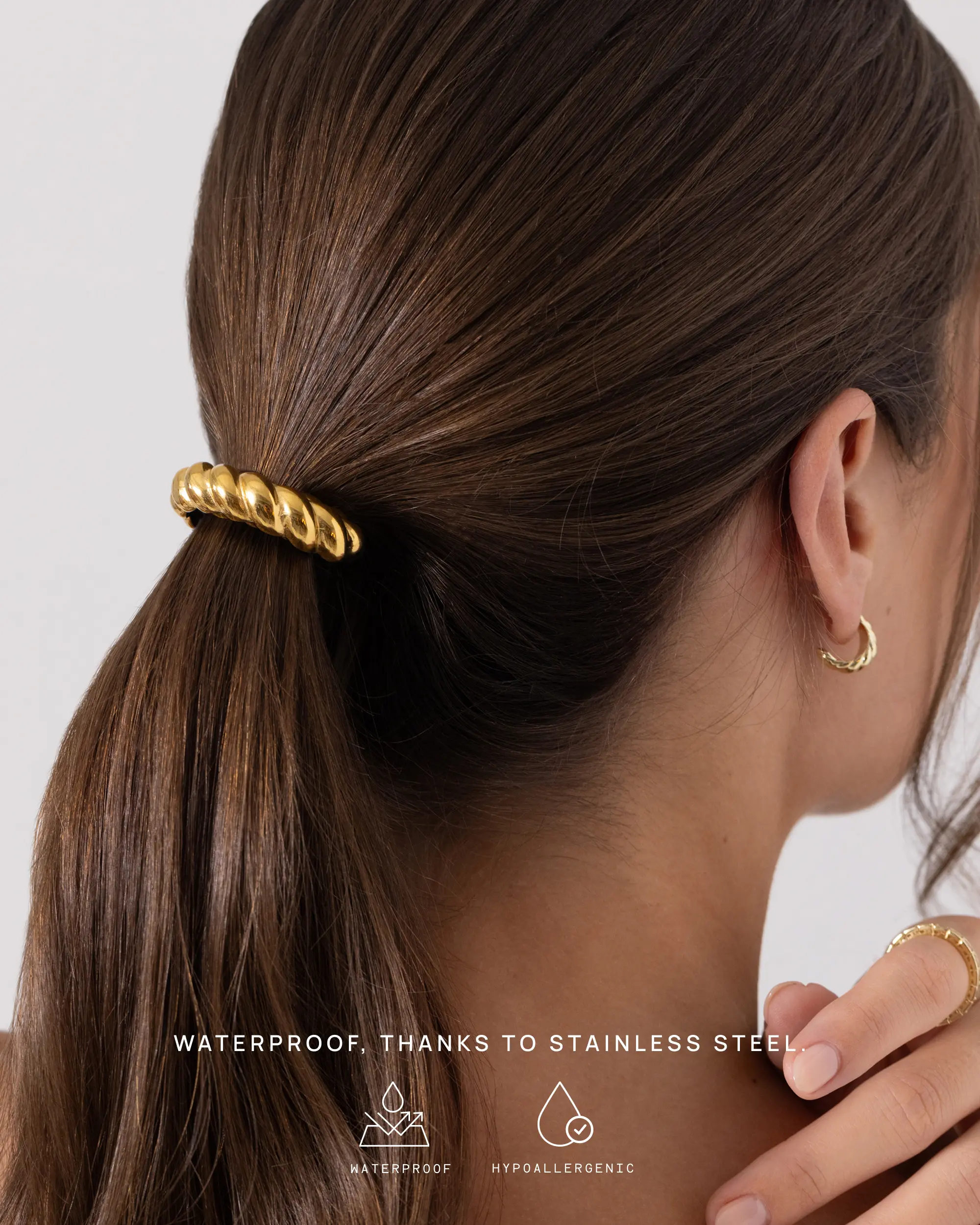 PAVOI Waterproof Chunky Metal Hair Band Ponytail Holders for Women - 14K Gold Plated Stainless Steel Statement Cuff Fashion Accessories - Stretchy Gold Hair Ties PAVOI Waterproof Chunky Metal Hair Band Ponytail Holders for Women - 14K Gold Plated Stainless Steel Statement Cuff Fashion Accessories - Stretchy Gold Hair Ties