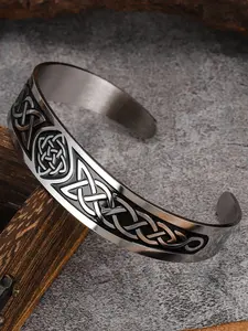 Best-selling Nordic Viking Celtic Knot Bracelet – Vintage-textured open-style bracelet – Colourfast and hypoallergenic – Perfect for everyday wear – Ideal as a festive gift