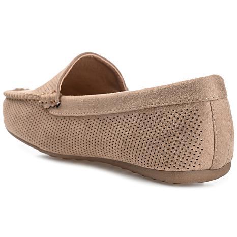 Journee Collection Women's Comfort Halsey Loafer