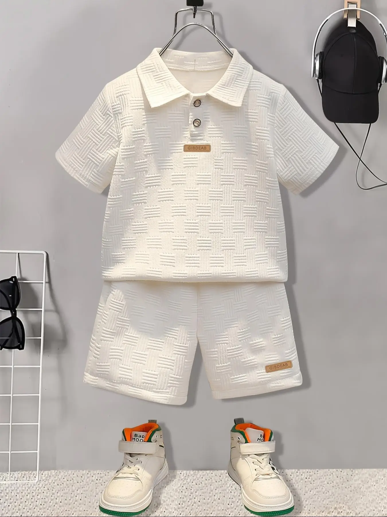Toddler Boy's Letter Patched Short Sleeve Top & Shorts Two-Piece Set, Casual Summer Outfits Clothes for Kids, Kids Clothing for Daily Wear, Cute