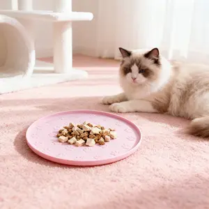 Circular Paw Print Silicone Pad for Dogs & Cats, Leak Proof Feeding Mat, Footprint Pattern Design, Ideal Dining Accessory