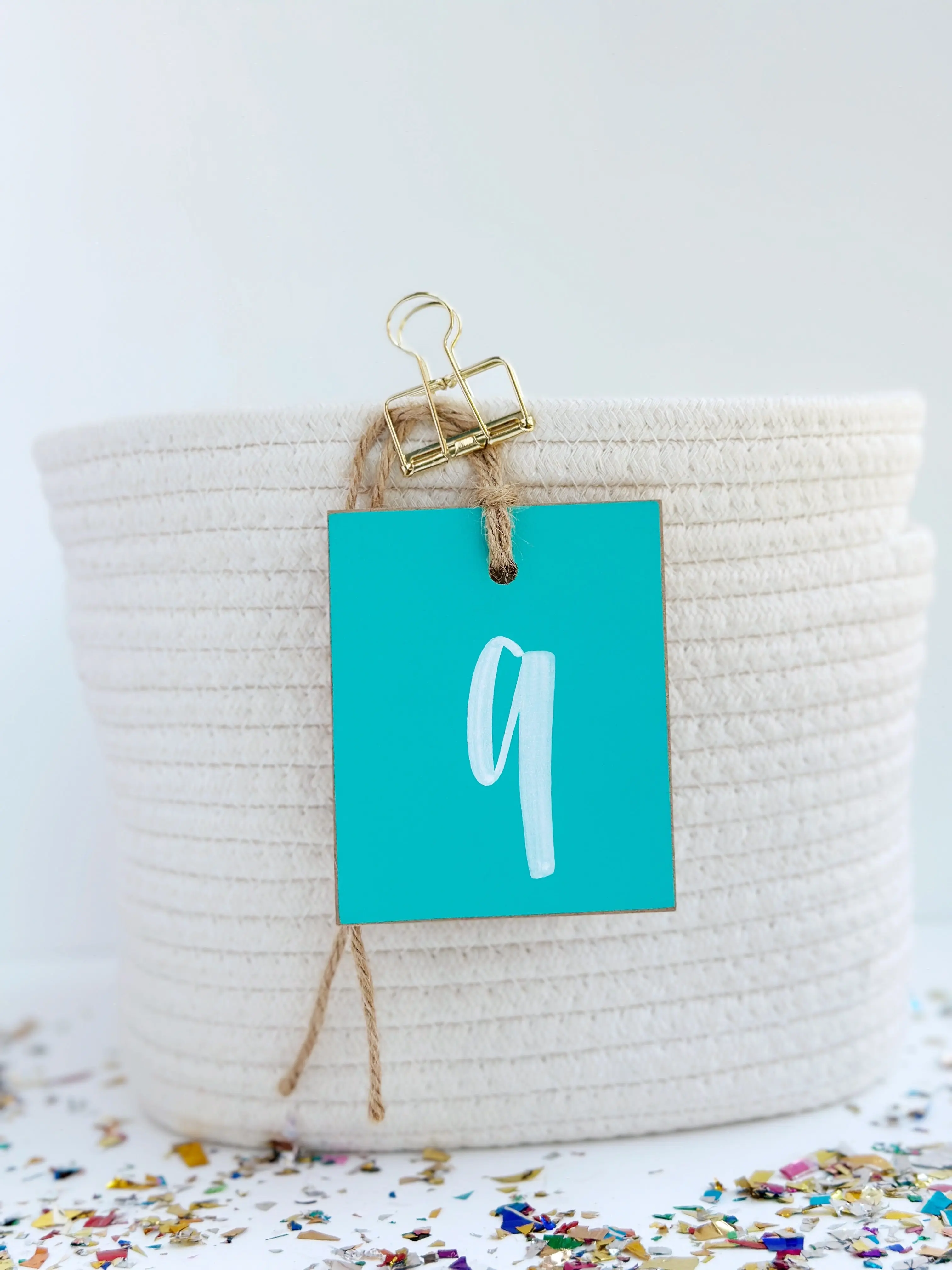 Initial Tag, Teal