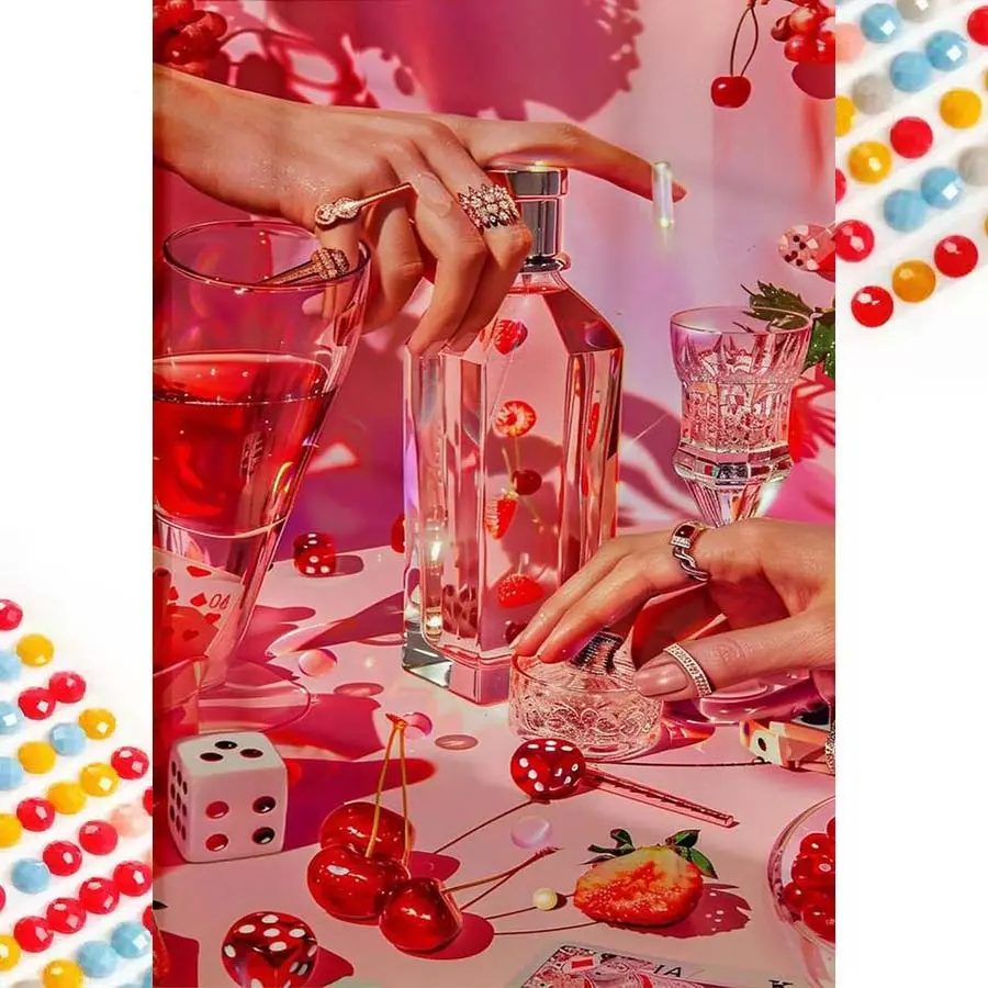 1 set DIY diamond painting kit, 5D diamond art set, DIY decoration hand, cherry, dice. Mosaic, diamond art, DIY art home decoration.