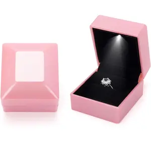 Ring Box Square Shaped LED Light Engagement Ring Boxes   Box for Proposal Wedding Valentine's Day Anniversary Christmas Mothers Thanksgiving  (Square )