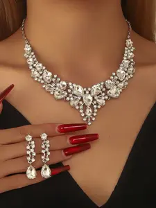 Pearl Series Earrings Necklace Set, Luxurious Unique Versatile Sweater Chain Clavicle Chain Jewelry, Stylish Accessory for Women, Elegant Jewelry Set