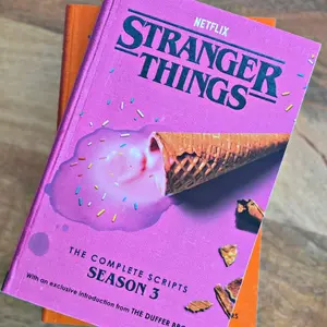 Stranger Things: The Complete Scripts, Season 3 – New Paperback, Official Netflix TV Scripts Book, starcourt mall, mind flayer, billy hargrove