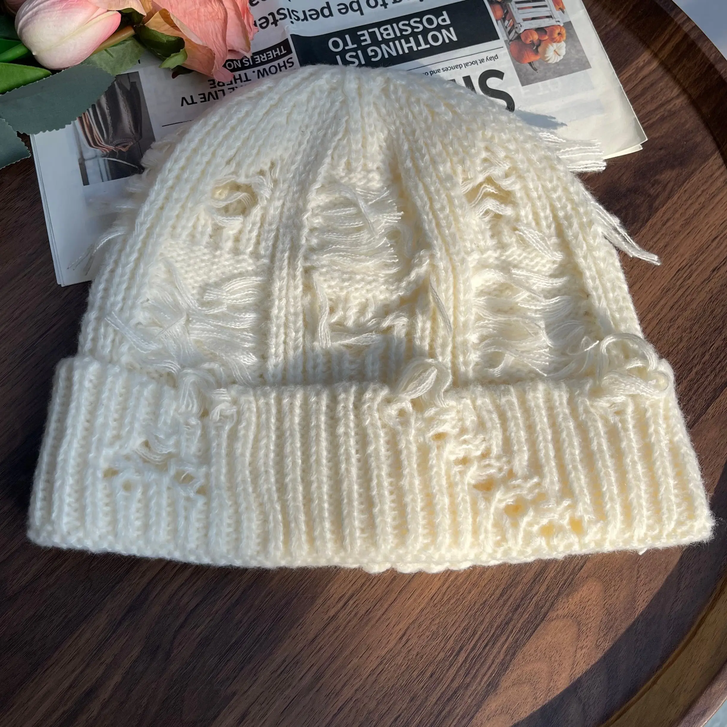 Y2K Aesthetic Knit Beanie – Gothic Streetwear Winter Hat, Soft Cozy Skull Cap for Women