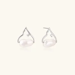 Pearl Teardrop Earrings