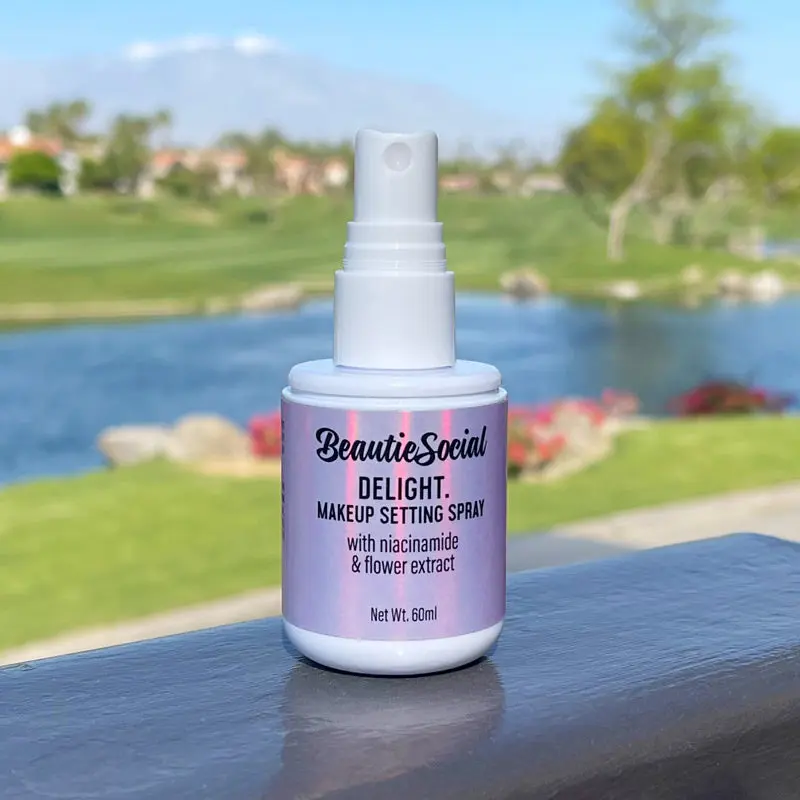 Delight. Makeup Setting Spray