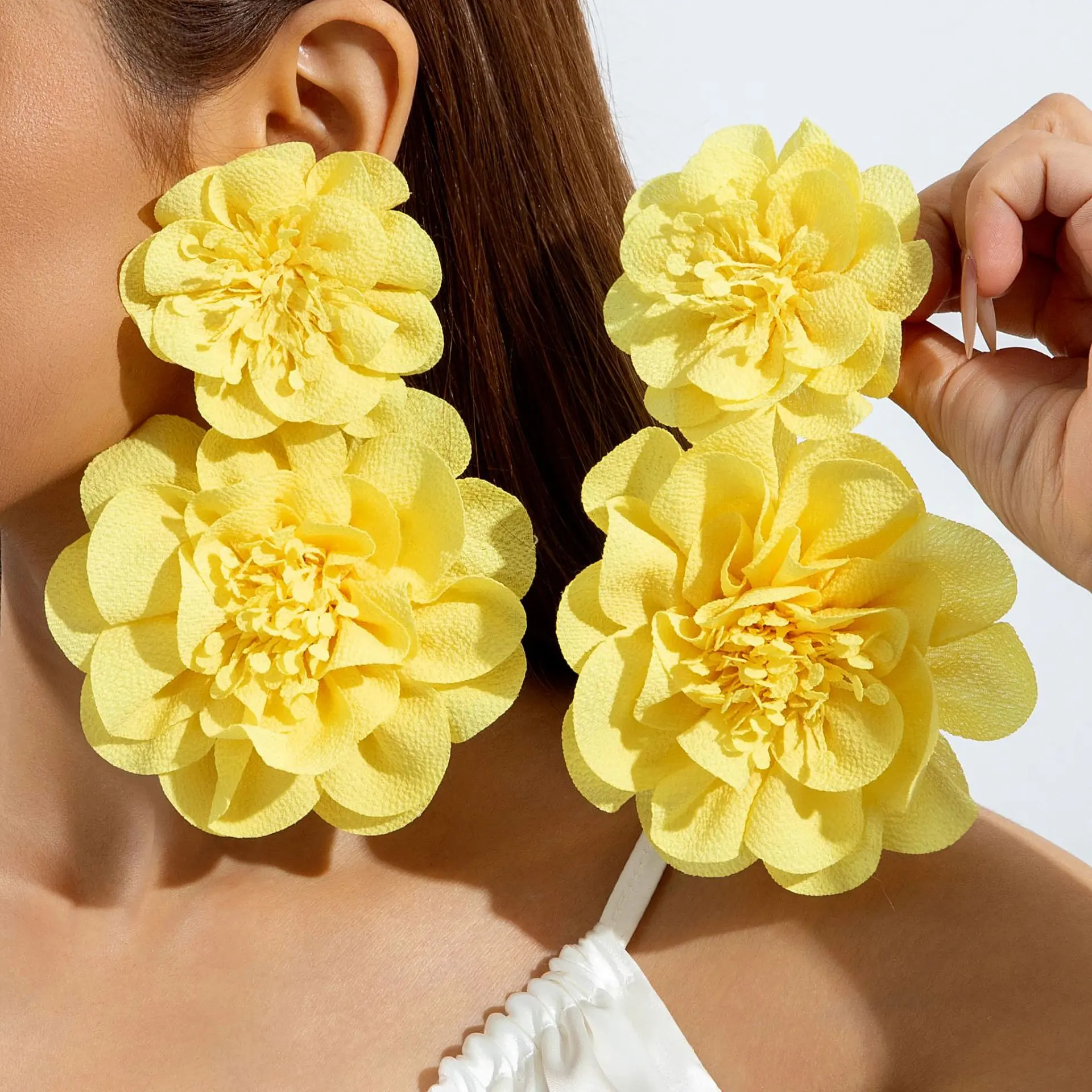 1 Pair Exaggerated Romantic Large Flower Drop Earrings for Women Wedding Party Earrings Jewelry Girls Gifts