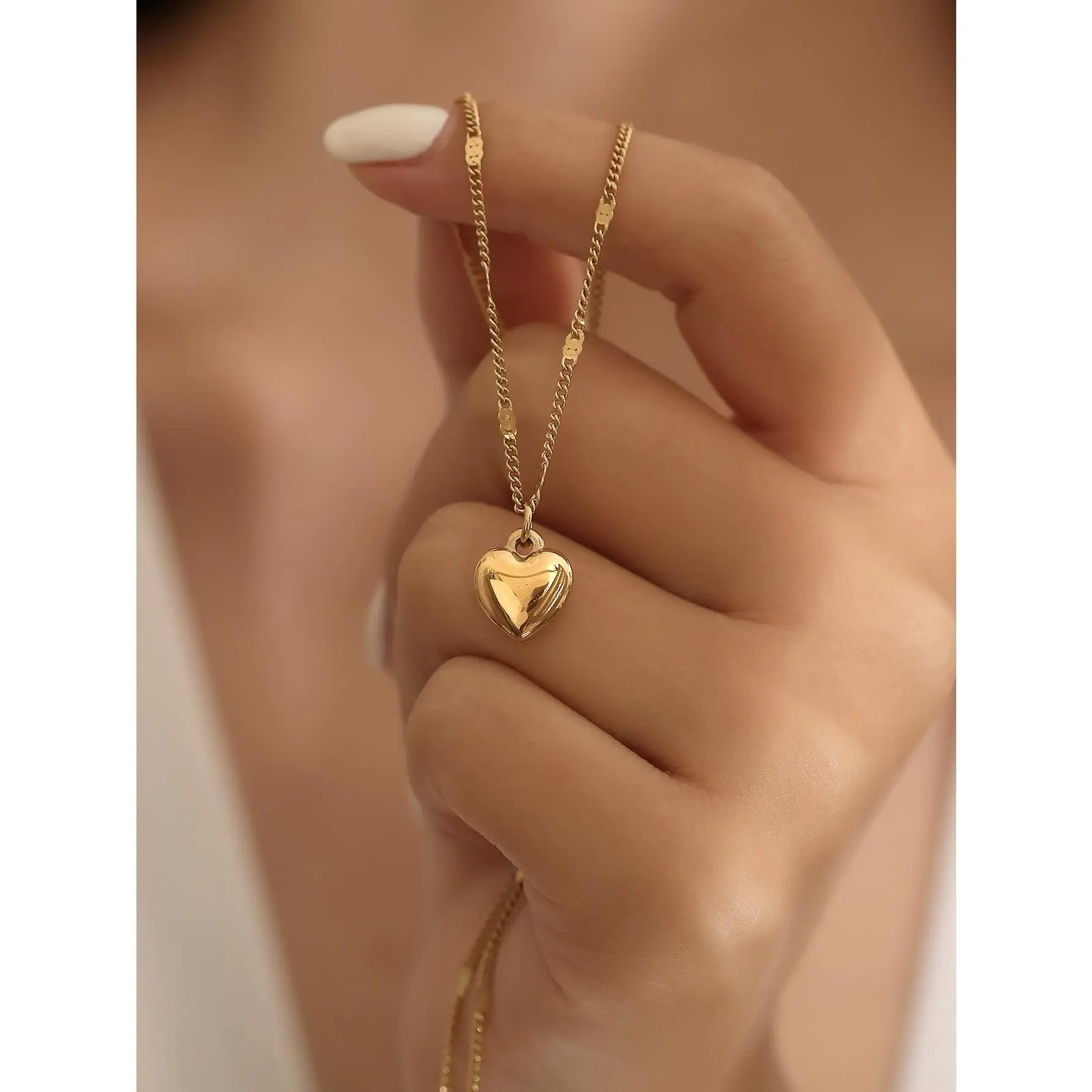 Women's Stainless Steel Heart-Shaped Pendant Necklace - Fashionable Elegant Fancy Feminine Symbol Chain Jewelry Fashion Statement Accessory for Daily Gatherings, Birthday Gifts, Stainless Steel Necklaces, Fancy Necklaces