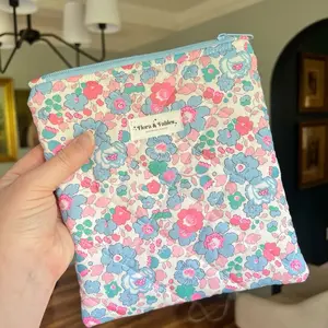 Handmade Zippered Kindle Sleeve – Padded E-Reader Case Cover – Book Lover Gift – Fits kindle 6” up to Colorsoft– Protective Tablet Pouch