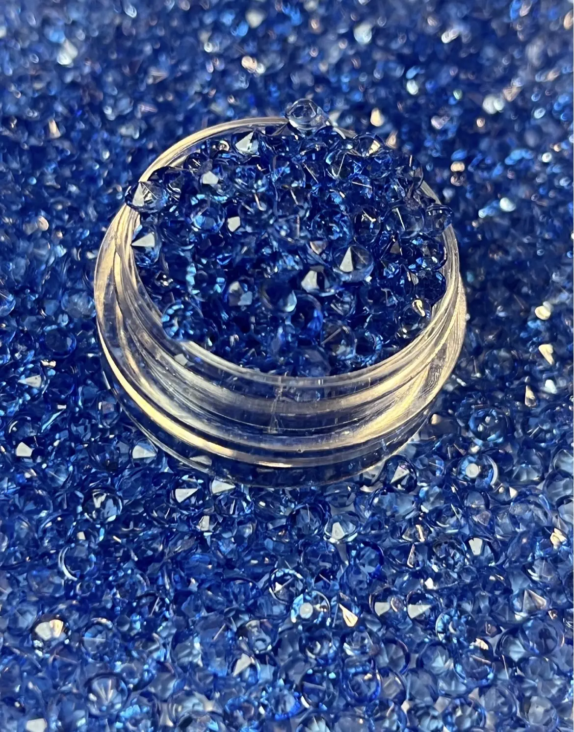 1 Oz Double-Sided Crystal Tumbler Fillers with 360° Shimmer for Floating Movement in Snowglobe Cups and Crafts, Rhinestone, Diy Cup Upgrade, Diy Rhinestone Charms, Lightweight Crystals Float Freely, Spark, Bling